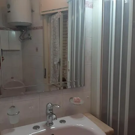 Apartment Modern Den Noto
